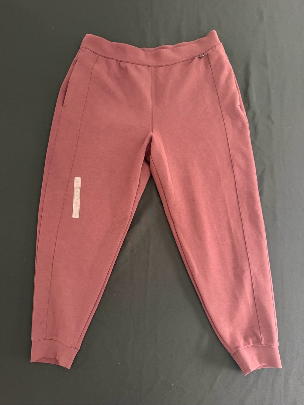 Nike 24.7 Dri-Fit Jogger Sweatpants. Burgundy- Dark Red.  Women’s XL.  NWT
